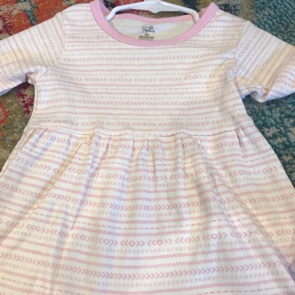 TWINS!! Dresses! - Picture 2 of 2